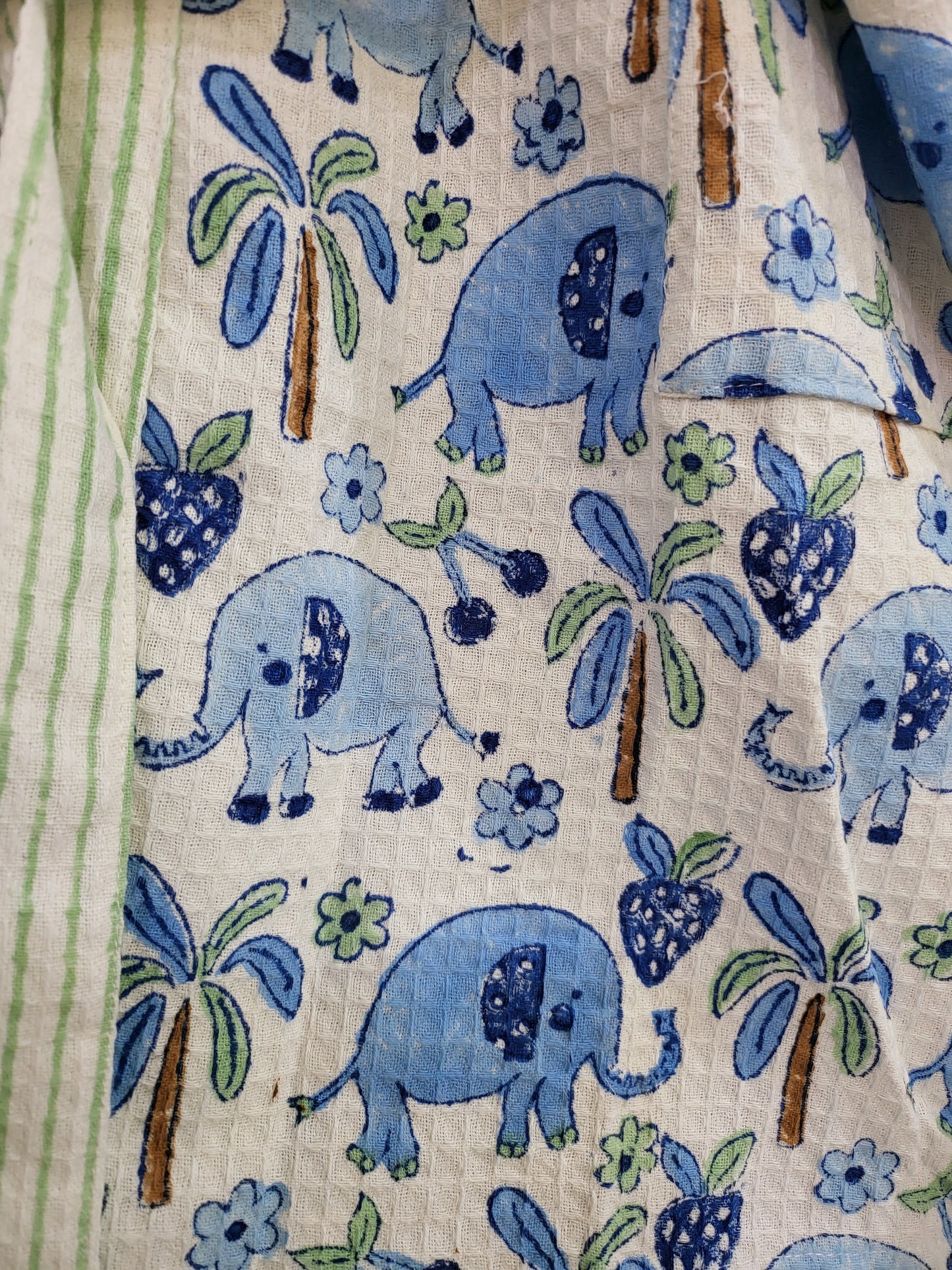 Blue elephant - Kids Waffle Cotton Bathrobe