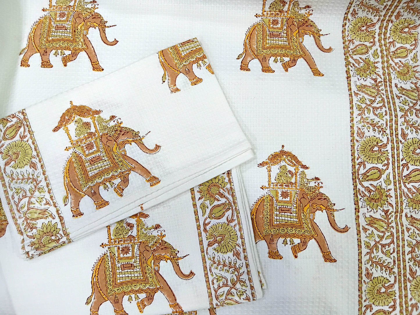 Handblock Printed Waffle Weave Cotton Towel Set(1 Bath, 2 Hand)