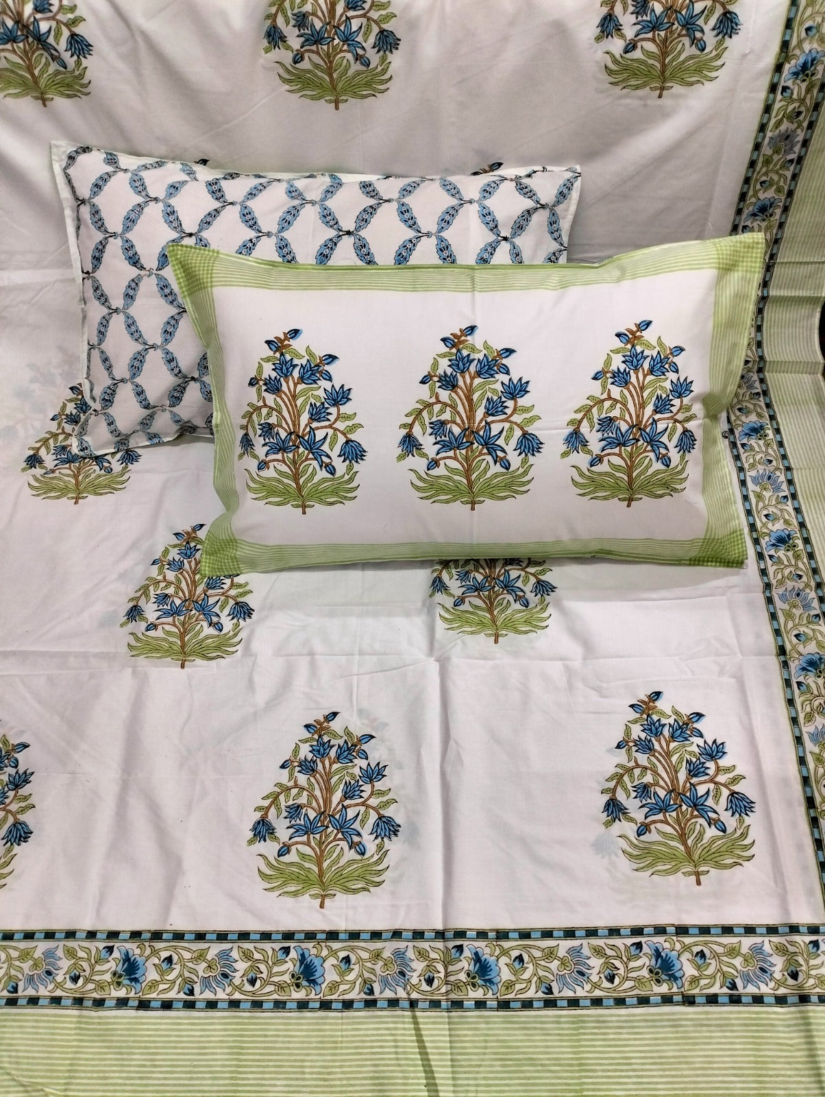 Cotton Handblock bedsheet - Hastkala - King Size