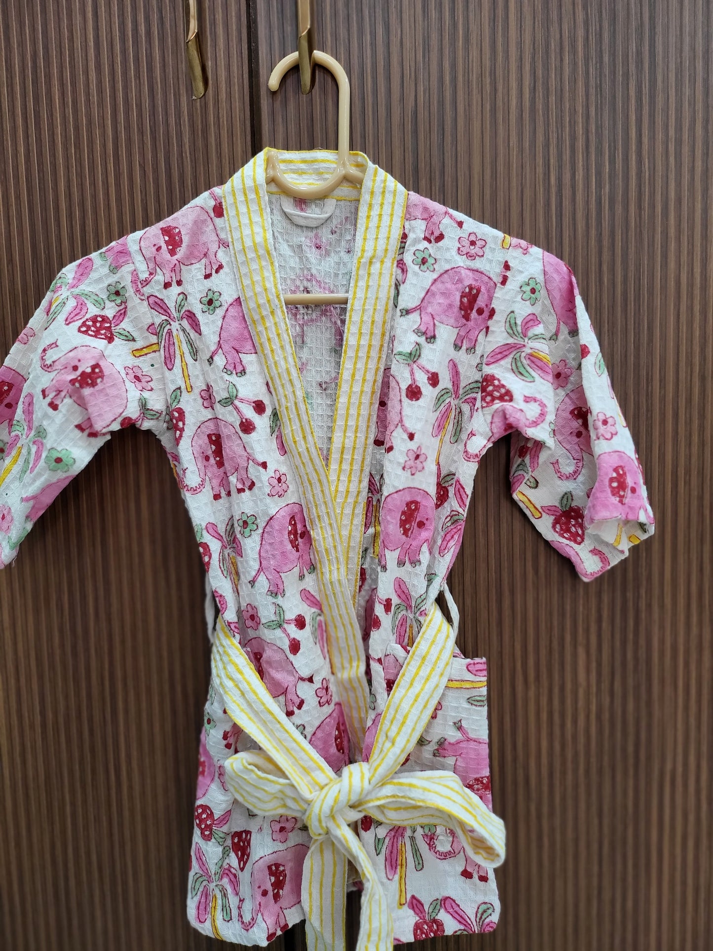 Pink elephant - Kids Waffle Cotton Bathrobe