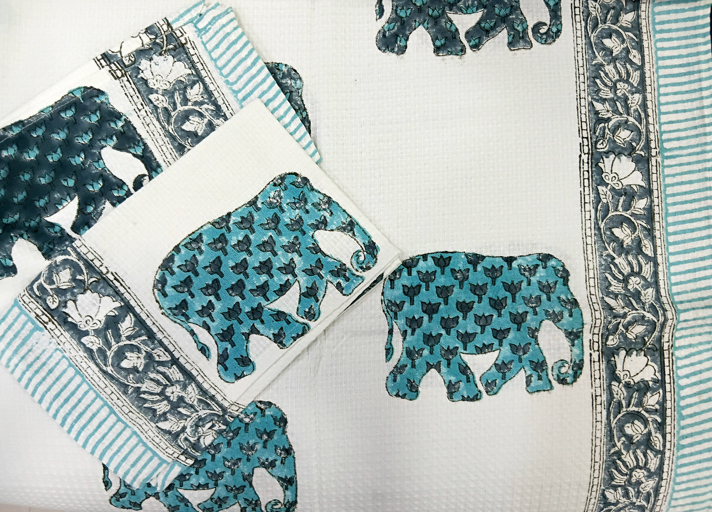 Handblock Printed Waffle Weave Cotton Towel Set(1 Bath, 2 Hand)