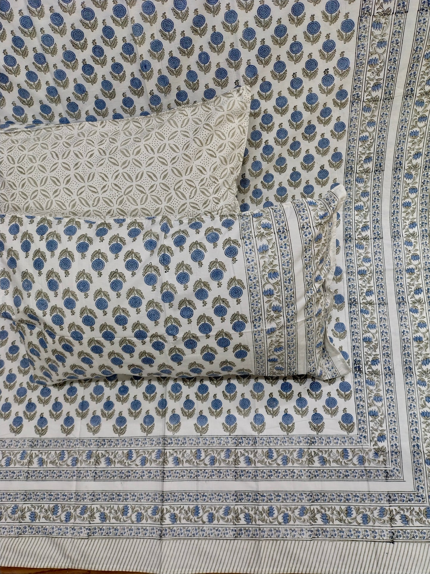 Cotton Handblock bedsheet - Hastkala - King Size